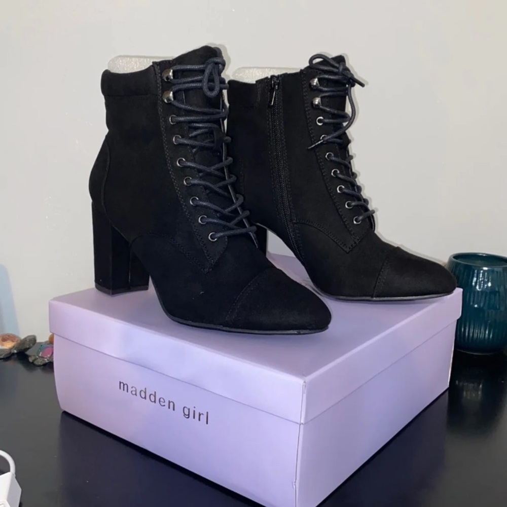 Ankle boots